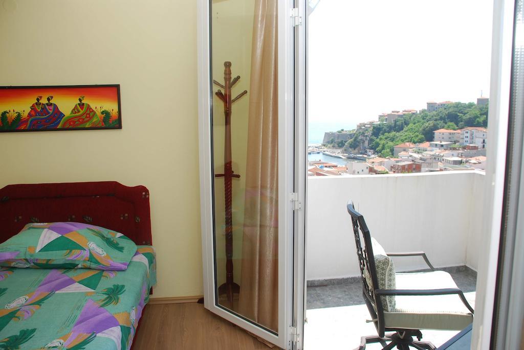 Apartments Ismy Ulcinj Ruang foto