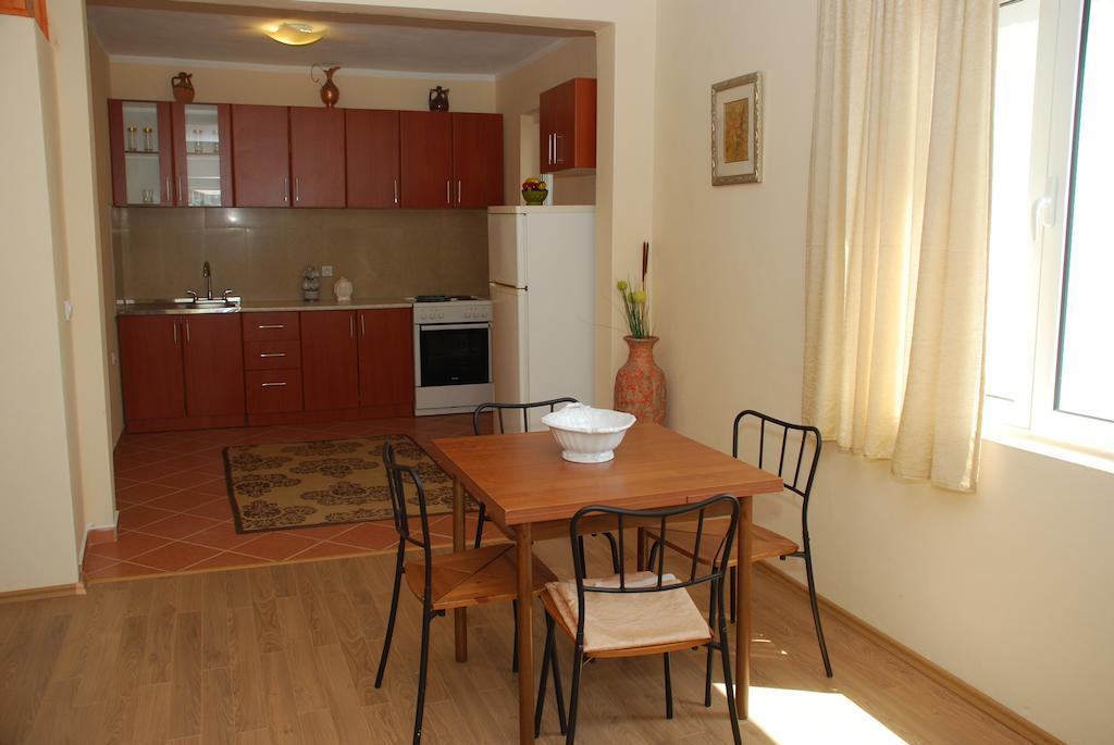 Apartments Ismy Ulcinj Ruang foto