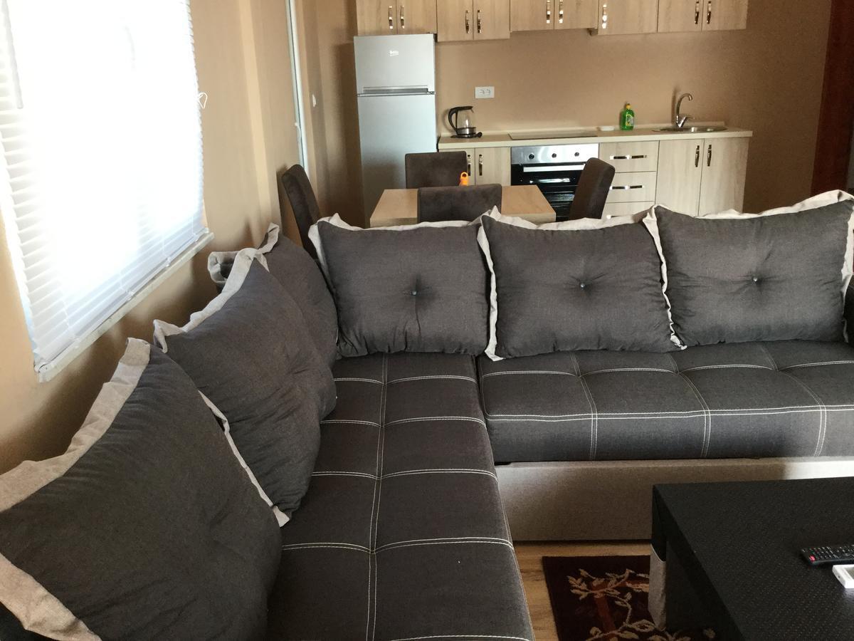 Apartments Ismy Ulcinj Bagian luar foto