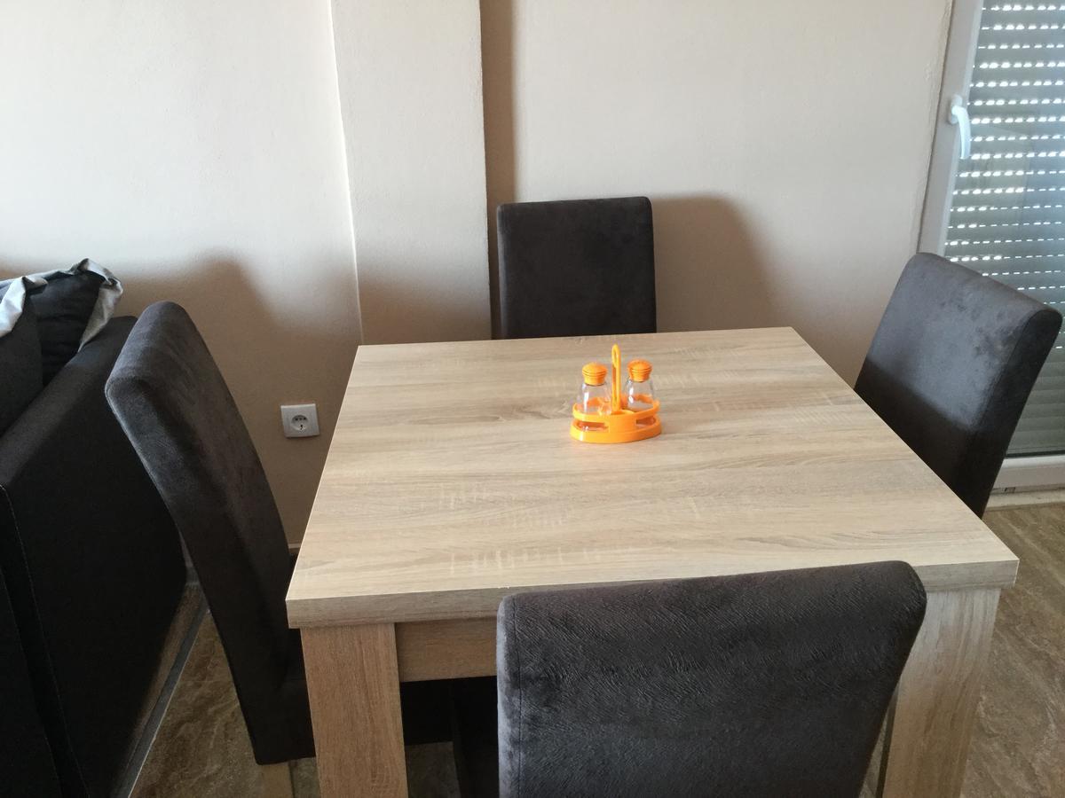 Apartments Ismy Ulcinj Bagian luar foto
