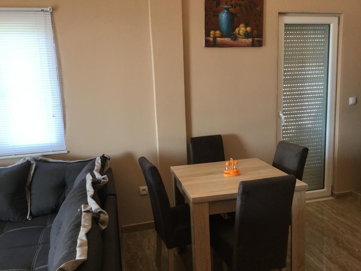 Apartments Ismy Ulcinj Bagian luar foto